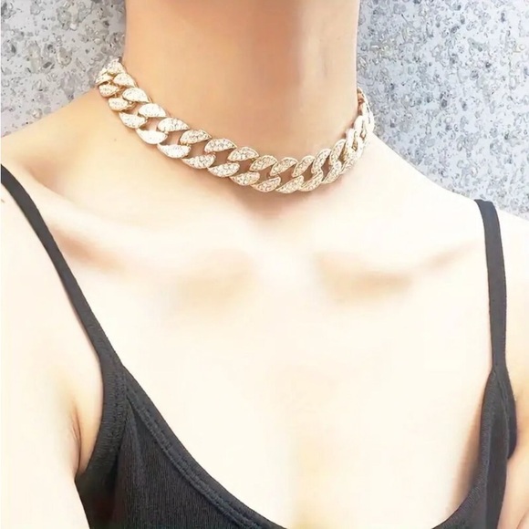 Mystery jewelry box make an offer - Picture 8 of 16